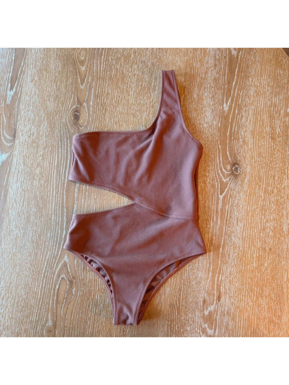 Women’s Cupshe Swimsuit Size Medium